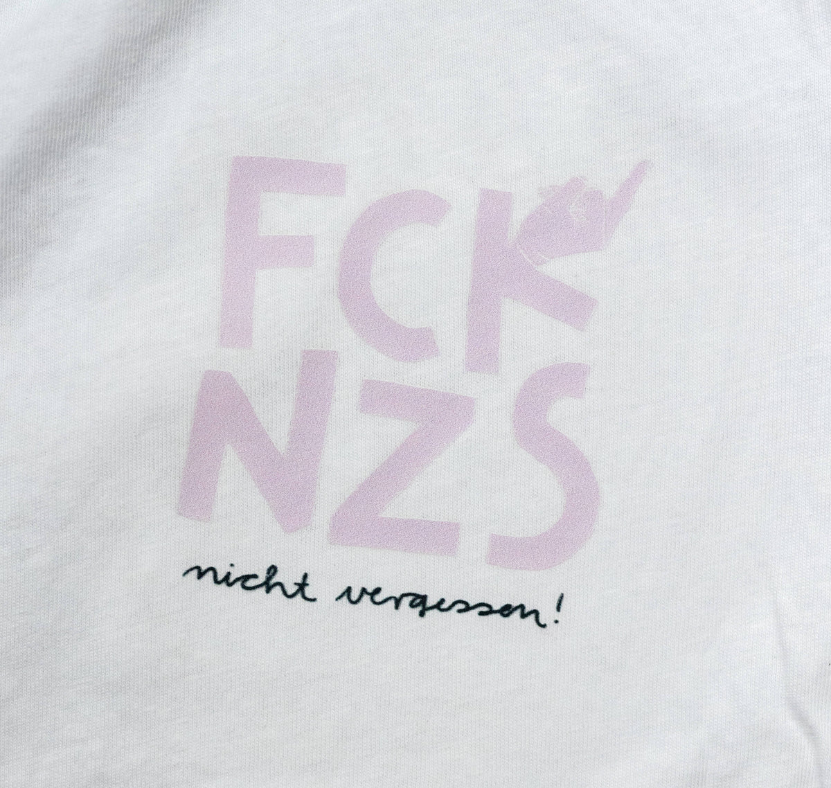 Bügelbild - FCK NZS - flieder