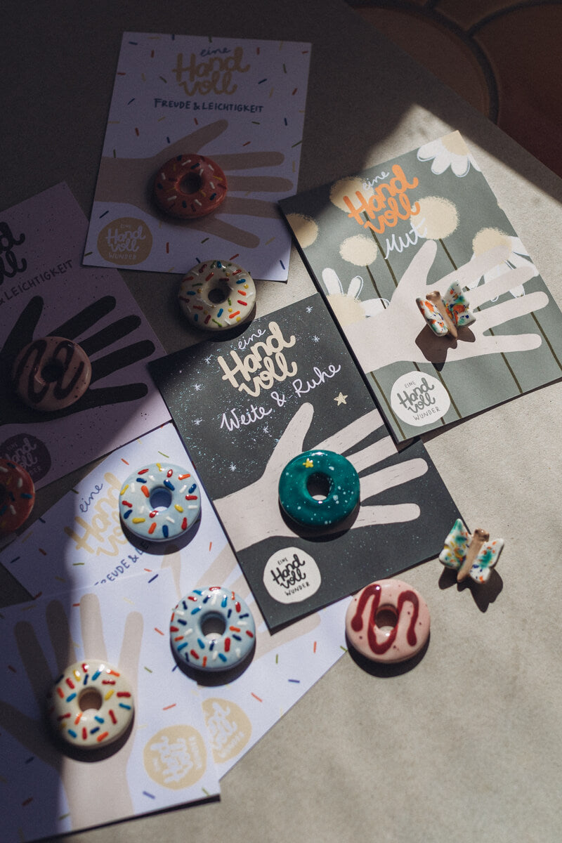 Eine Handvoll Wunder - Donut Glasur - Handschmeichler aus Keramik