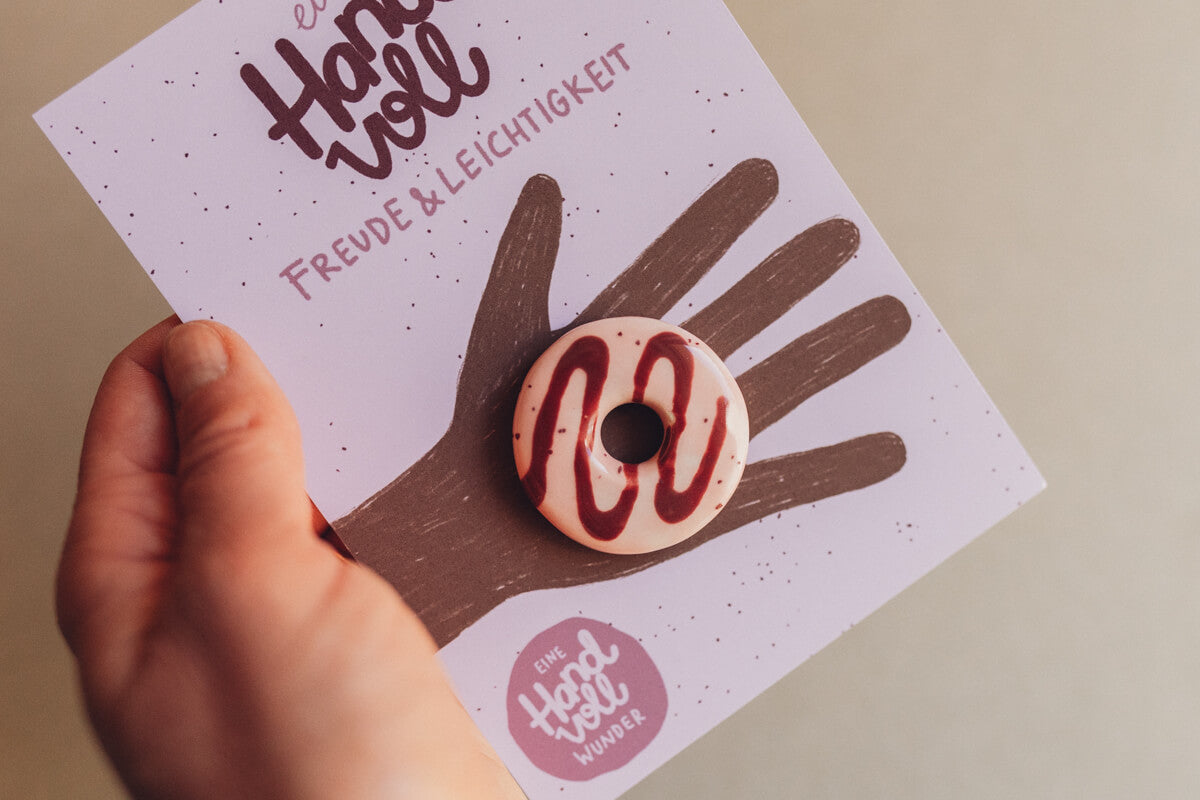 Eine Handvoll Wunder - Donut Glasur - Handschmeichler aus Keramik