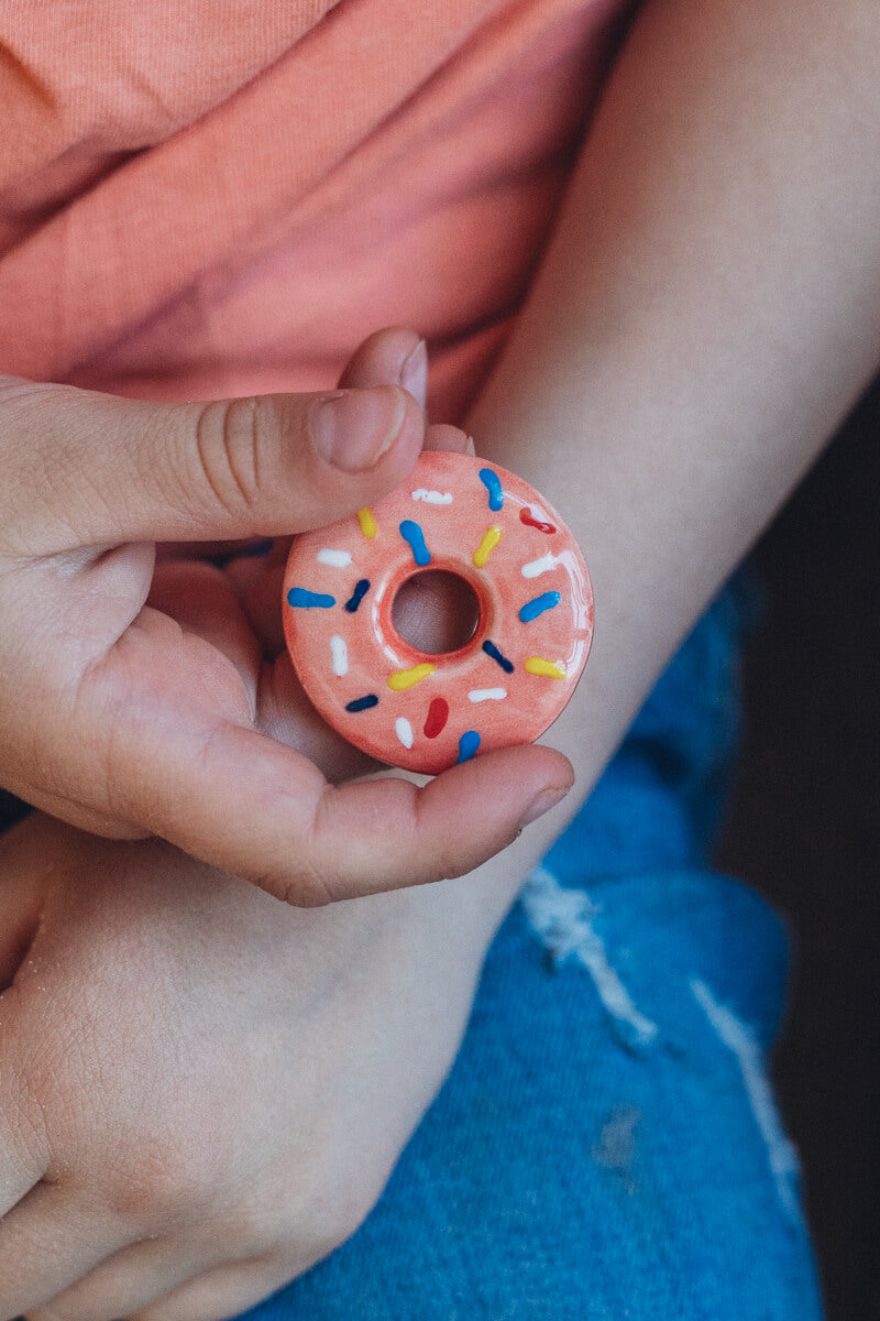 Eine Handvoll Wunder - Donut Streusel - Handschmeichler aus Keramik