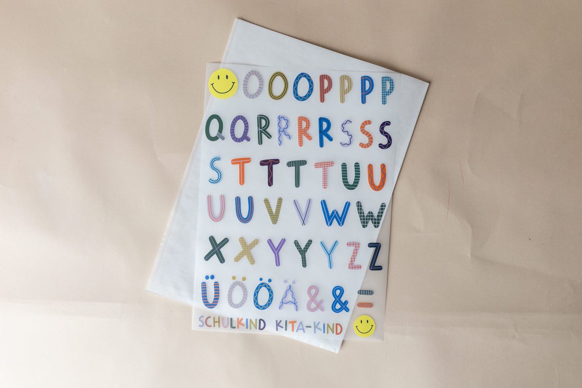 Bügelbuchstaben Kreativset - Colorful Stripes + Motivbögen - Schulkind Edition