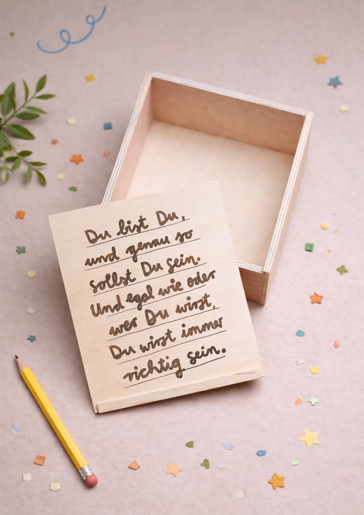 graviertes Holzkästchen für Kinder - Du bist Du + passende Karte
