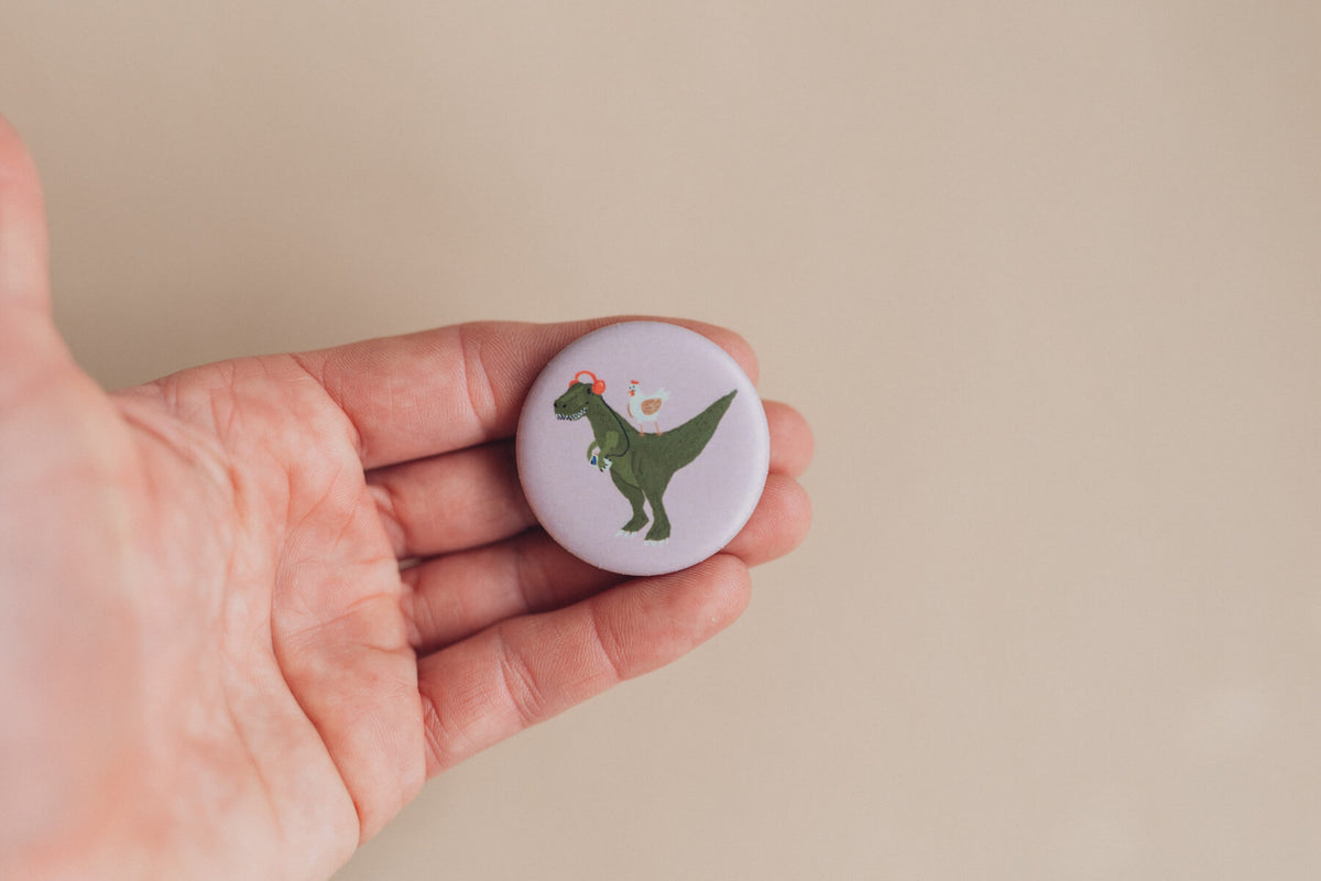 Button mit Affirmation - T-Rex - Ich entwickle mich jeden Tag weiter - die starke Bande