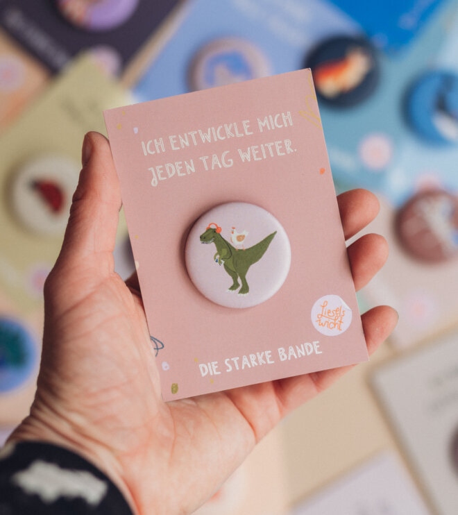 Button mit Affirmation - T-Rex - Ich entwickle mich jeden Tag weiter - die starke Bande